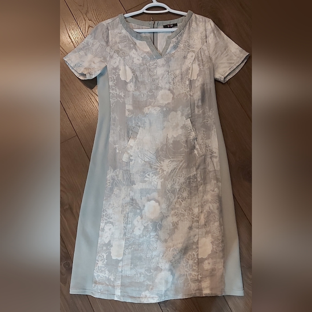 Yest abstract short sleeved dress